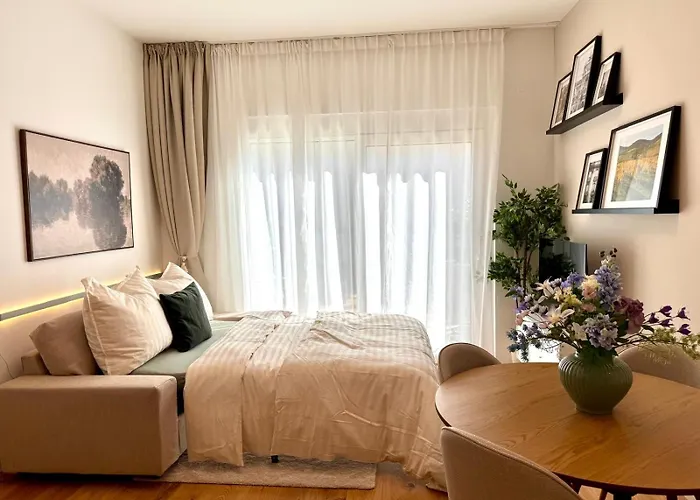 Garden Waltz Terrace And Ac Vienna